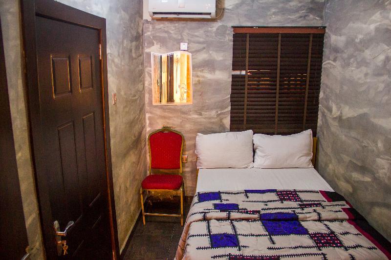 Glasshouse Suites Annex ลากอส ภายนอก รูปภาพ